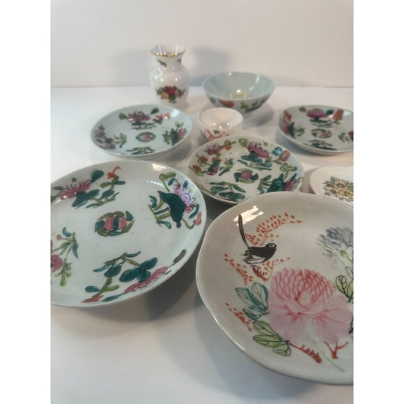 Lot of 9 assorted Antique and VTG Asian Porcelain dishes of all sizes - Picture 2 of 7